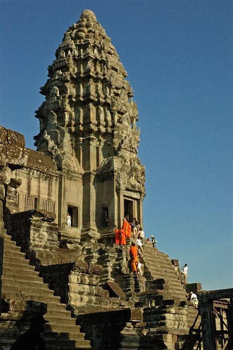 Angkor Wat World S Largest Religious Structure Wondermondo