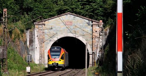 Eiszapfen Sorgen F R Zugausf Lle Zwischen Siegen Und Haiger