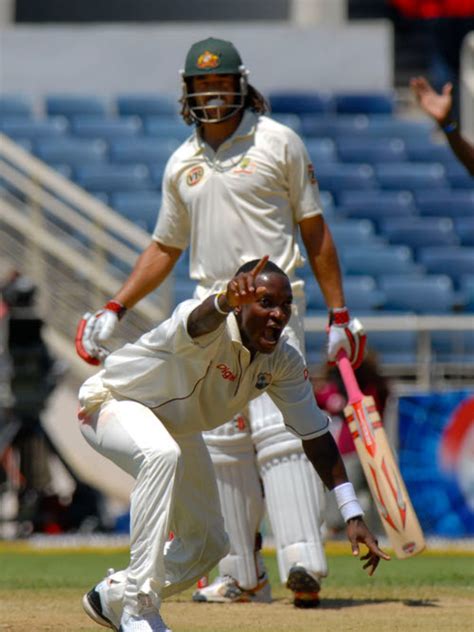 Shivnarine Chanderpaul Sweeps On His Way To An Unbeaten