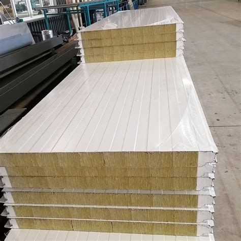 Factory Price 50mm To 200mm Thickness Insulated Fireproof PPGI PUR PIR