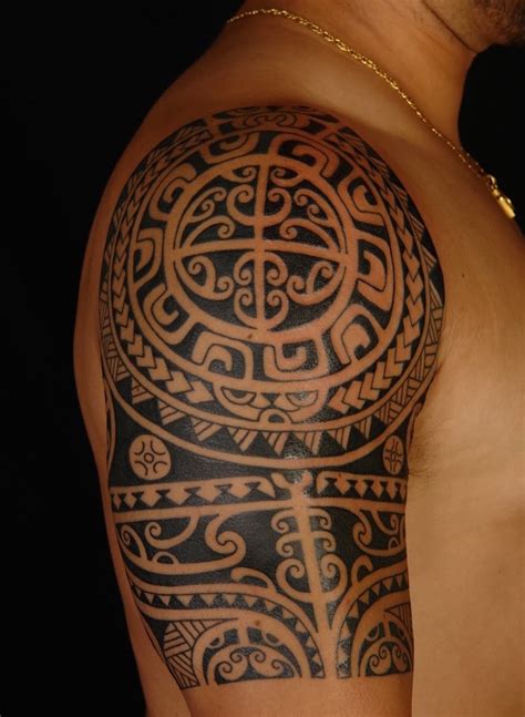 Tatouage Polyn Sien Homme Motifs Et Signification