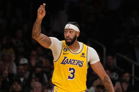 Anthony Davis Brilha E Os Lakers Vencem Os Warriors Dentro De Casa