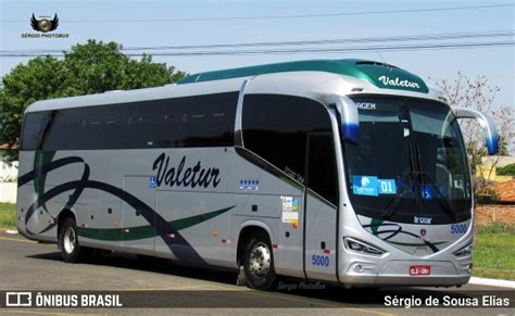 Valetur Transportes Locação e Turismo 5000 em Holambra por Sérgio de