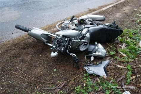 Morre Jovem Que Colidiu A Moto Contra Poste Na Avenida Adib Chaib