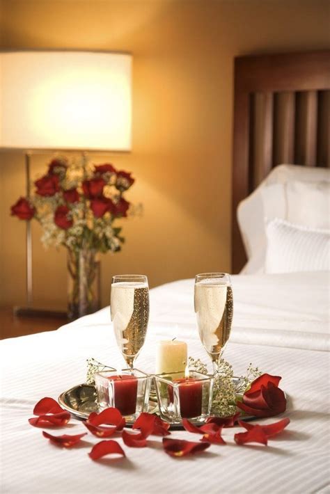 Valentines Day Bedroom Decorating Ideas To Create A Romantic Getaway