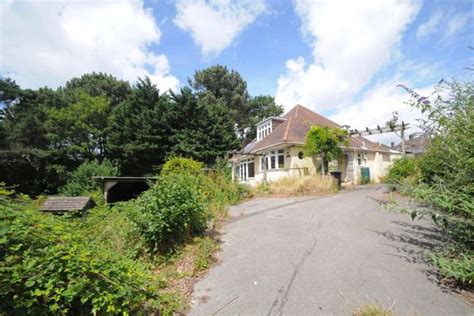 Constitution Hill Road Lower Parkstone Poole Dorset Bh14 4 Bedroom