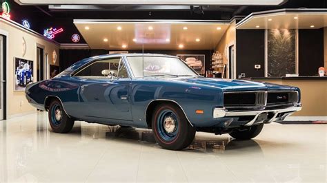 Professionally Built And Restored 1969 Dodge Charger R/T Hemi | Motorious