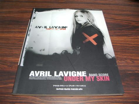 【やや傷や汚れあり】バンドスコア アヴリル・ラヴィーン アンダー・マイ・スキン 楽譜スコア Avril Lavigne Under My