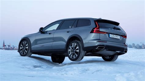 Volvo V60 Cross Country Review 2025 Top Gear