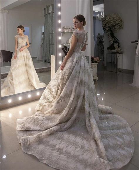 Pin By Sarah Ardolf On Fancy Fashion Wedding Dresses Bridal Wedding