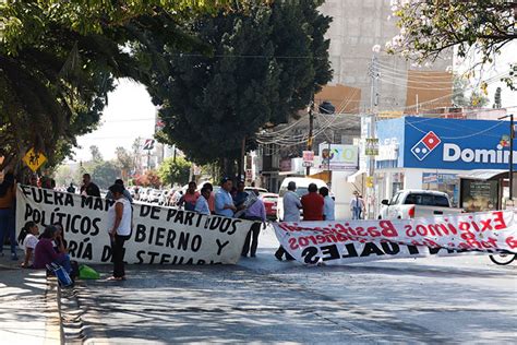 Continúa bloqueo del STEUABJO en la avenida Universidad Diario Marca