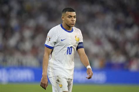 Kylian Mbappé no fue citado a la selección de Francia por Didier