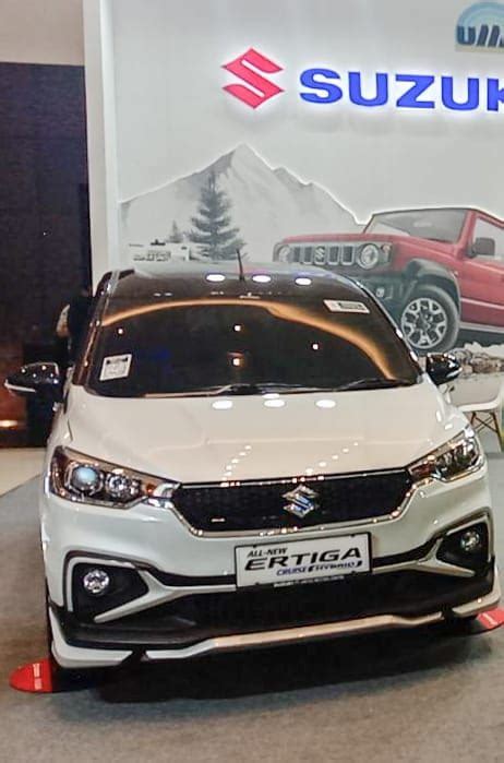 Suzuki Pamerkan Jimny Doors Dan Ertiga Hybrid Cruise Di Iims Surabaya