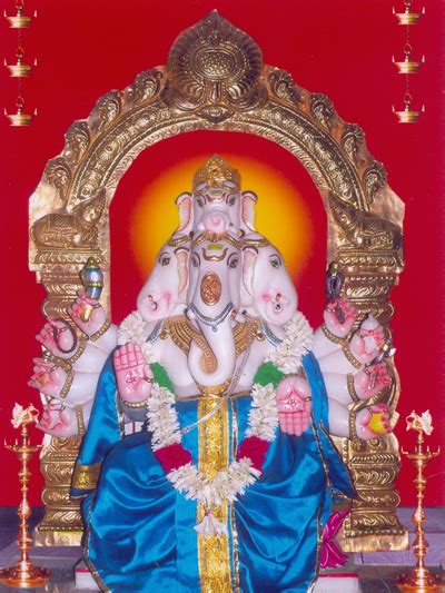 Sri Navasakthi Saradhadevi Temple Mayiladuthurai