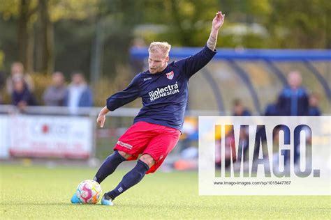 Meerbusch Lank Germany 02 10 2022 Kevin Weggen KFC Uerdingen In Action