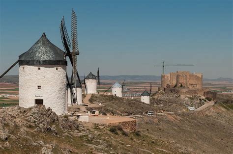 Ветряные Мельницы Консуэгра и история Дон Кихота