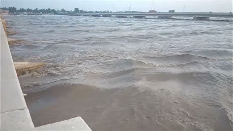 Flood Update Sukkur Barrage Youtube