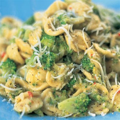 Jamie Olivers Broccoli And Anchovy Orecchiette Recipe