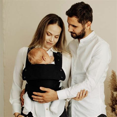Baby Carrier Soft And Dream Bushra Zahoors