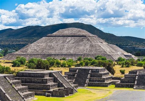 Visiting Teotihuacan Mexico A Guide To The Ruins Goats On The Road