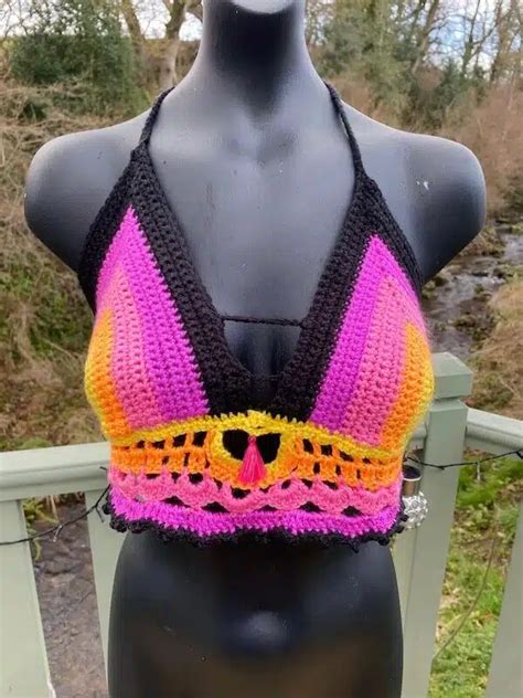 Easy Crochet Bralette And Bikini Top Patterns Zamiguz Crochet