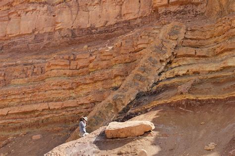 Dike Geology