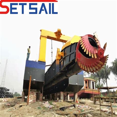 Hydraulic 24 Inch Cutter Suction Sand Dredge With 1100m3 Pump China