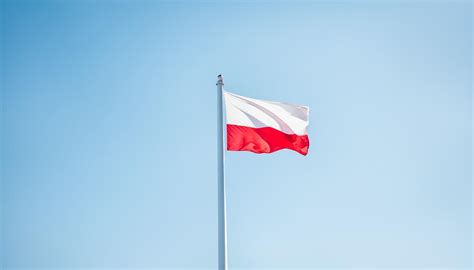 Understanding the Flag of Poland - Significance & History