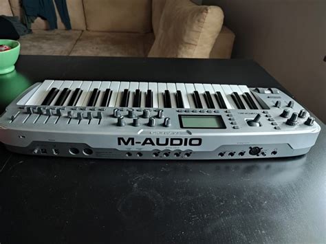 Midi klaviatura M-audio Ozonic