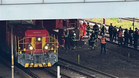 Zug Entgleist Am Hauptbahnhof Hamburg Bahnverkehr Eingestellt