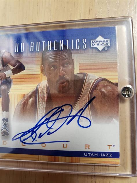 Ud Hardcourt Karl Malone Auto Autograph Upper