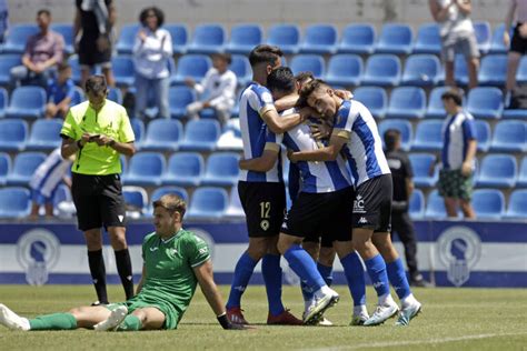 El Hércules gana con gol sobre la bocina y espanta los fantasmas