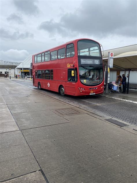 Go Ahead London Metrobus WVL339 LX59DDY On X26 At Heathr Flickr