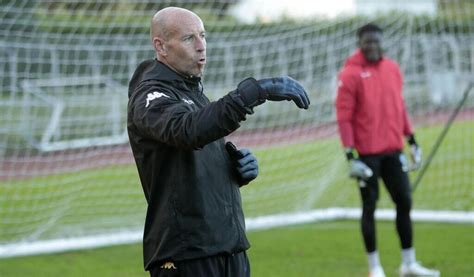 Portrait Football National Aux Chamois Niortais Pascal Landais Est