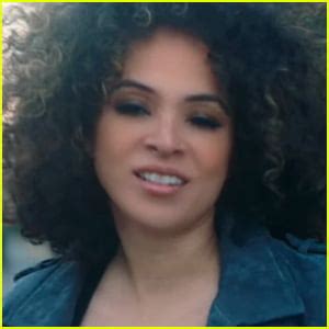 Kandace Springs Drops New Song Dont Need The Real Thing Watch The