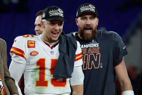 What Patrick Mahomes, Travis Kelce said right after Chiefs repeated as ...