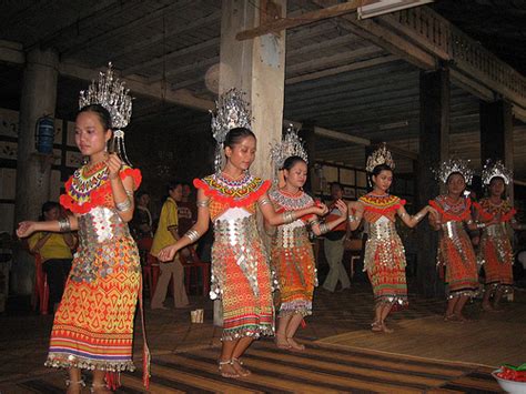 Ilmu Itu Cahaya Budaya Kaum Iban Di Sarawak