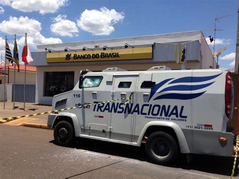 G1 Ladrão Morre Em Troca De Tiros Com Seguranças Após Roubo A Carro