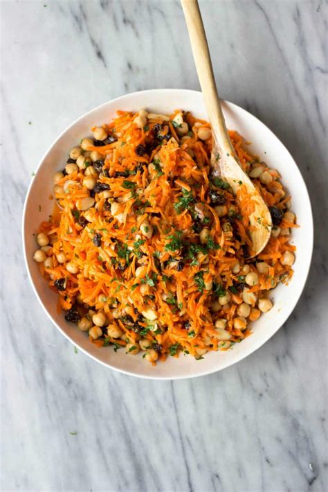 Carrot Chickpea And Raisin Salad The Healthy Epicurean