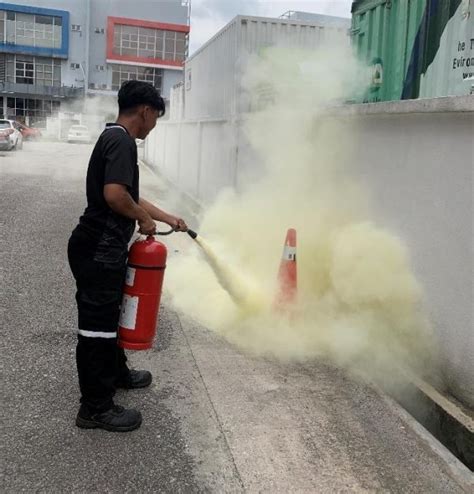 Fire Drill And Fire Extinguisher Practical Training Ace Gases Marketing Sdn Bhd