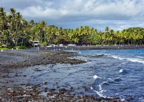 Punaluu Black Sand Beach, Pahala - Hawaii Beaches