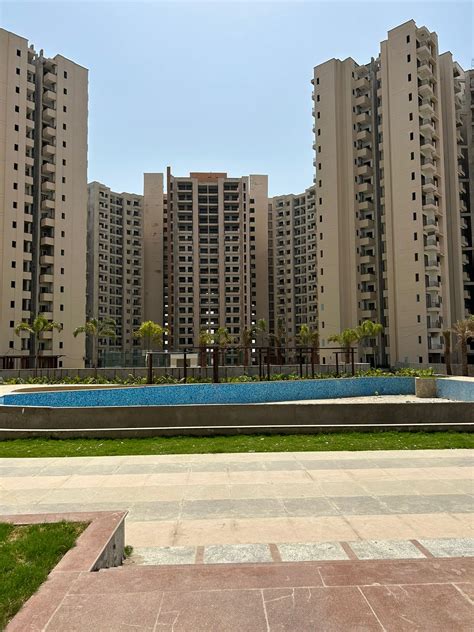 Oasis Grandstand Apartments Sector 22D Yamuna Expressway