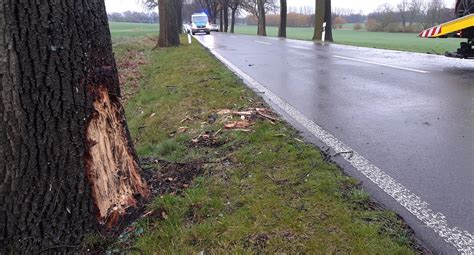 Reportnet24 De Wusterhausen Dosse PKW Wird Bei Baumunfall Auf L 166