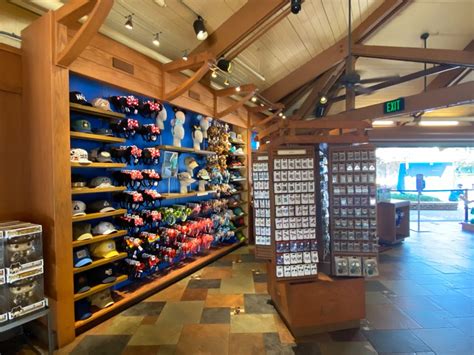 Photos Video Disney Pin Traders Reopens At Disney Springs With No