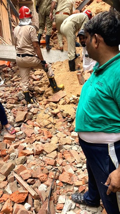 Building Collapses In Delhi S Azad Market Two Rescued