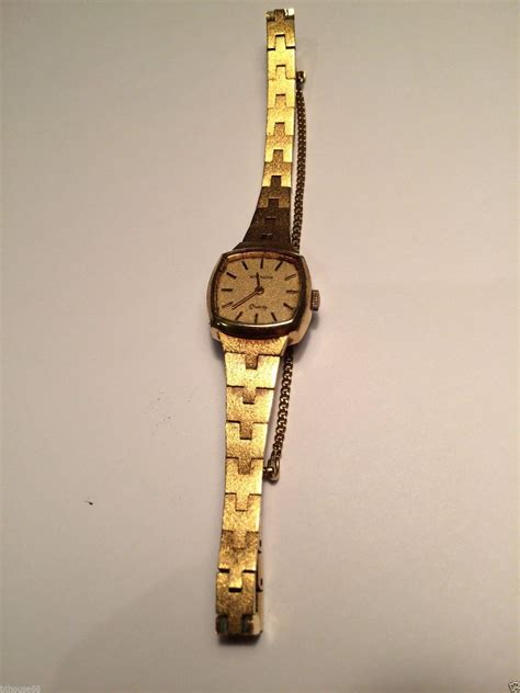 Vintage Wittnauer Gold Toned Ladies Quartz Watch Timepiece Serviced And Working Wristwatches