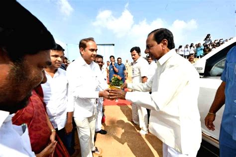 Yadadri-Bhuvanagiri: Telangana CM visits Lakshmi Narasimha Temple