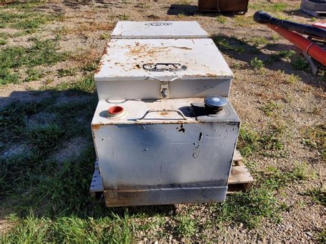 Oday Portable Fuel Tank W Tool Box Bigiron Auctions