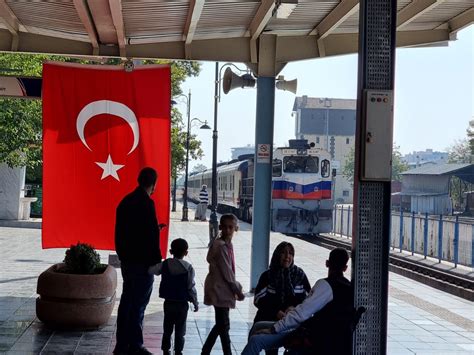 Eastern Turkey Train 24 Hours on the Güney Kurtalan Express