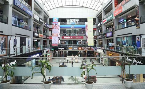 10 Must Visit Malls In Delhi For Shopping Timing Location